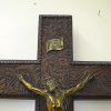 Crucifijo madera y bronce - Imagen 5
