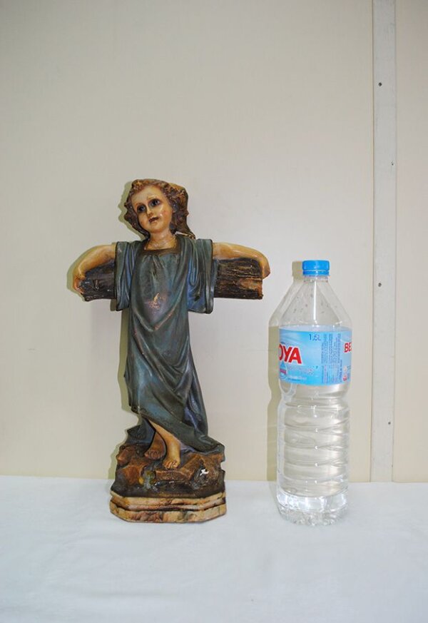Niño en la cruz - Imagen 9