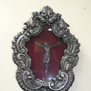 Relicario cristo en la cruz