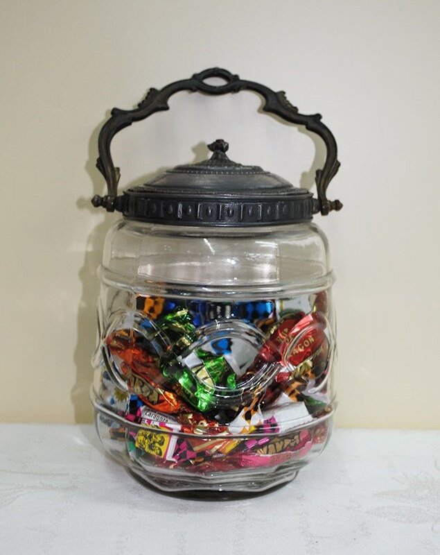 Galletero antiguo de cristal