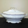 Sopera antigua de porcelana