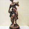 Escultura señora de cobre - Imagen 5