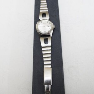 Antiguo reloj de pulsera