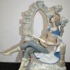 Figura porcelana joven con bandurria - Imagen 2