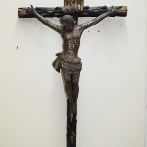 Talla de madera crucifijo
