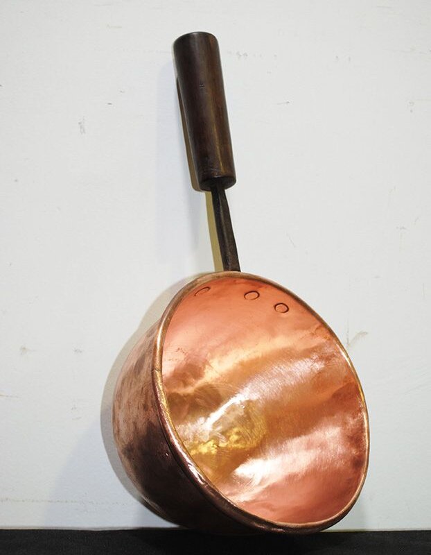 Cazo antiguo de cobre