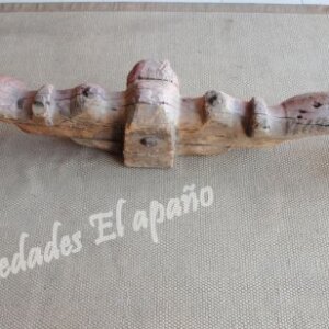 Yugo antiguo de madera