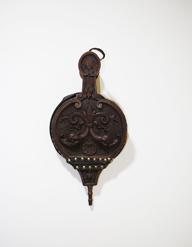 Fuelle de madera tallada