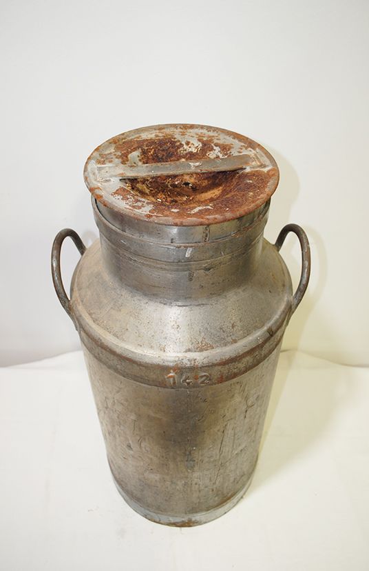 Lechera antigua de aluminio - Antiguedades El Apaño