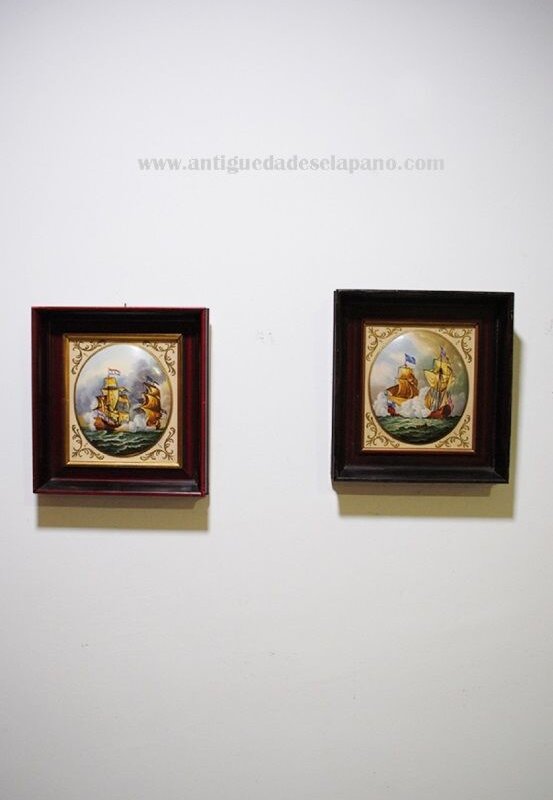 Pareja de cuadros porcelana y madera