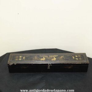 Abanico con abaniquera oriental