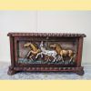 Caja arca tallada caballos