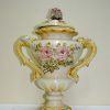 Jarrón de porcelana con flores - Imagen 2