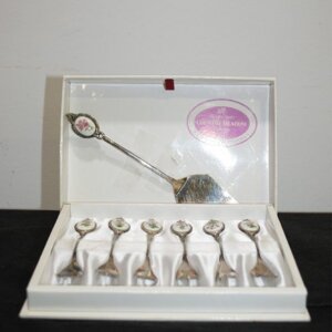 Juego de tenedores con porcelana
