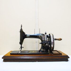 Máquina de coser portátil