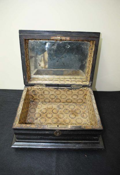 Caja antigua madera negra - Imagen 5