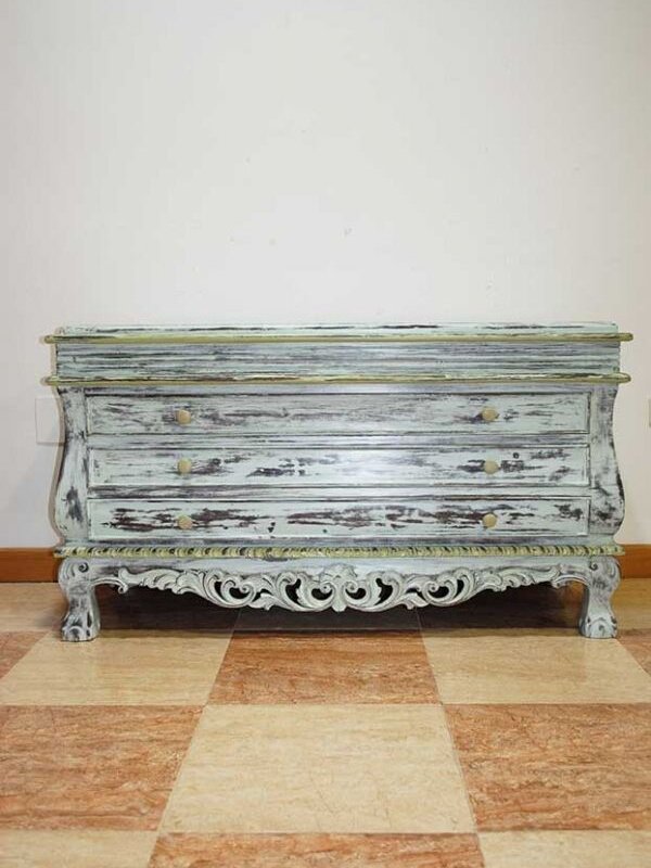 Cómoda decapada - aparador