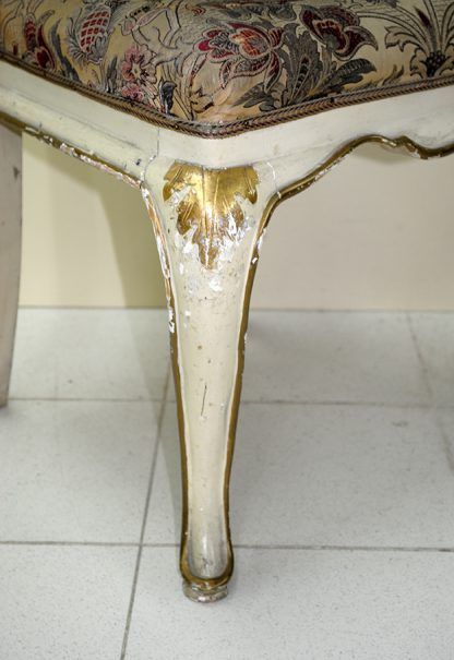 Sillas antiguas blanco roto y oro - Imagen 6