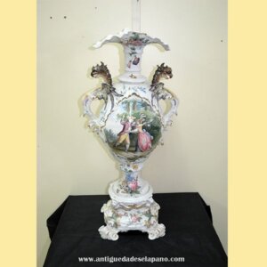 Jarrón S.XIX porcelana esmaltada