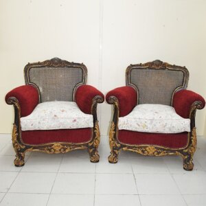 Sillones antiguos rejilla