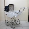 Coche de muñecas
