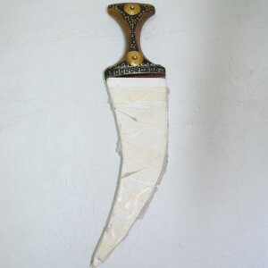 Machete con latón