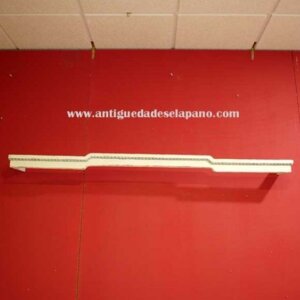 Galería decapada para cortinas
