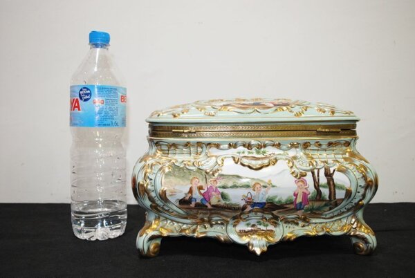 Gran joyero de porcelana - Imagen 14