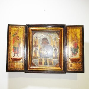 Icono religioso tríptico