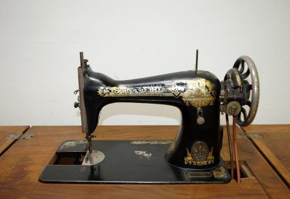 Máquina Singer con mueble - Imagen 3