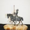 Escultura caballo y guerrero - Imagen 2