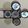 Crucifijo de madera y nácar - Imagen 4