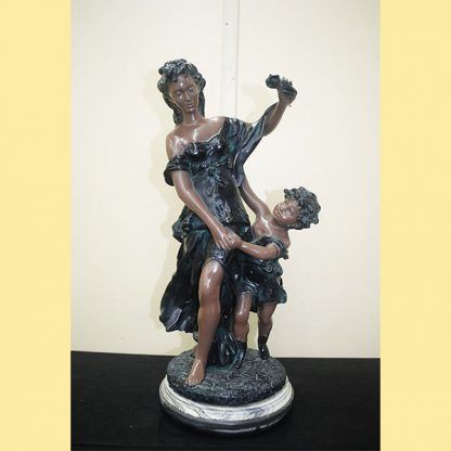 Figura escultura de marmolina