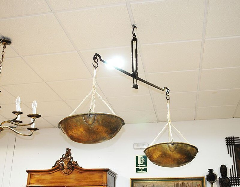 Balanza romana de hierro