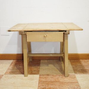 Mesa tocinera antigua