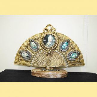 Abanico antiguo de bronce