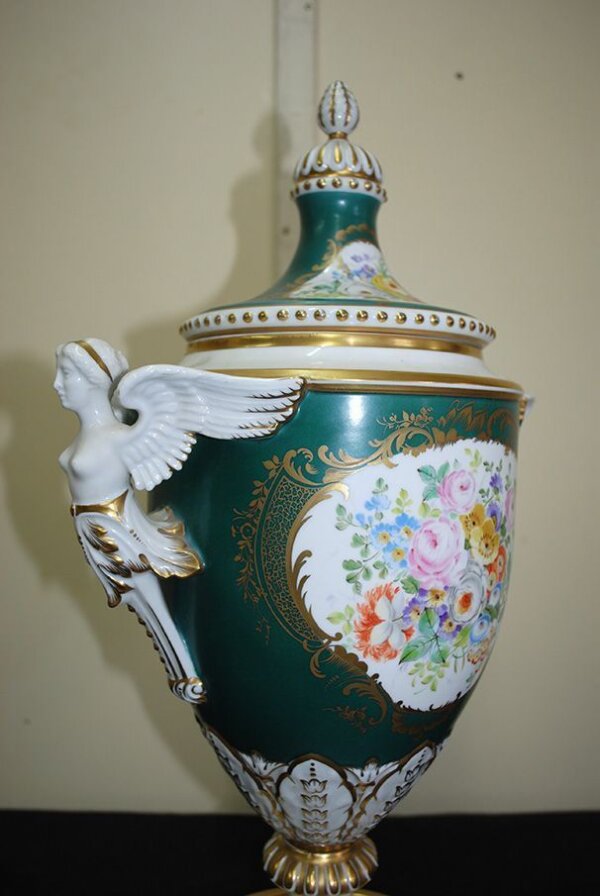 Jarrón con flores de porcelana - Imagen 7