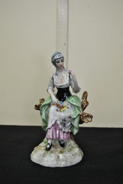 Figura dama porcelana - Imagen 2