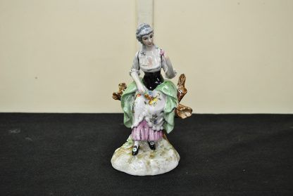 Figura dama porcelana