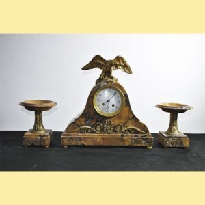 Reloj y guarnición mármol