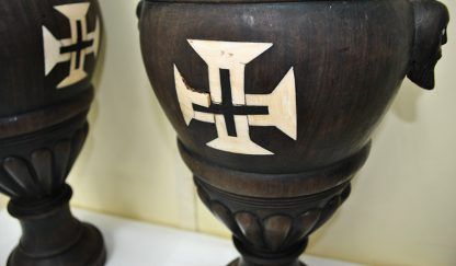 Jarrones antiguos de madera - Imagen 12