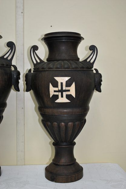 Jarrones antiguos de madera - Imagen 4