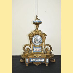 Reloj antiguo tipo Sevres