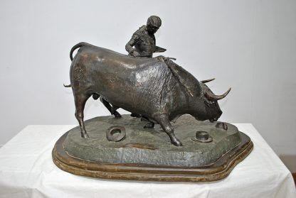 Escultura toro de bronce - Imagen 15