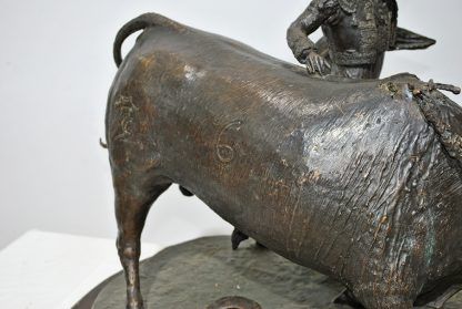 Escultura toro de bronce - Imagen 16