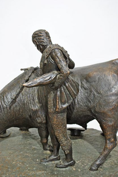 Escultura toro de bronce - Imagen 2