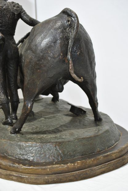 Escultura toro de bronce - Imagen 3