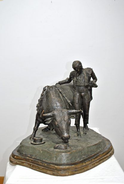 Escultura toro de bronce - Imagen 4