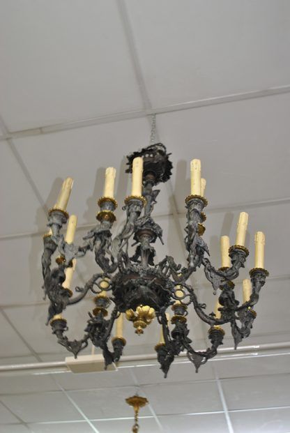 Lámpara antigua de hierro - Imagen 2
