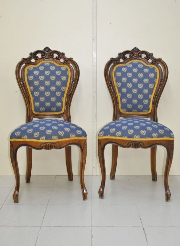 Pareja de sillas antiguas